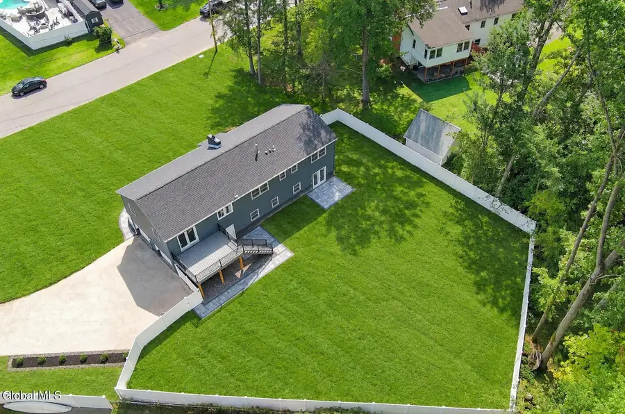 14 Granada Drive, Clifton Park, NY 12065 - #2