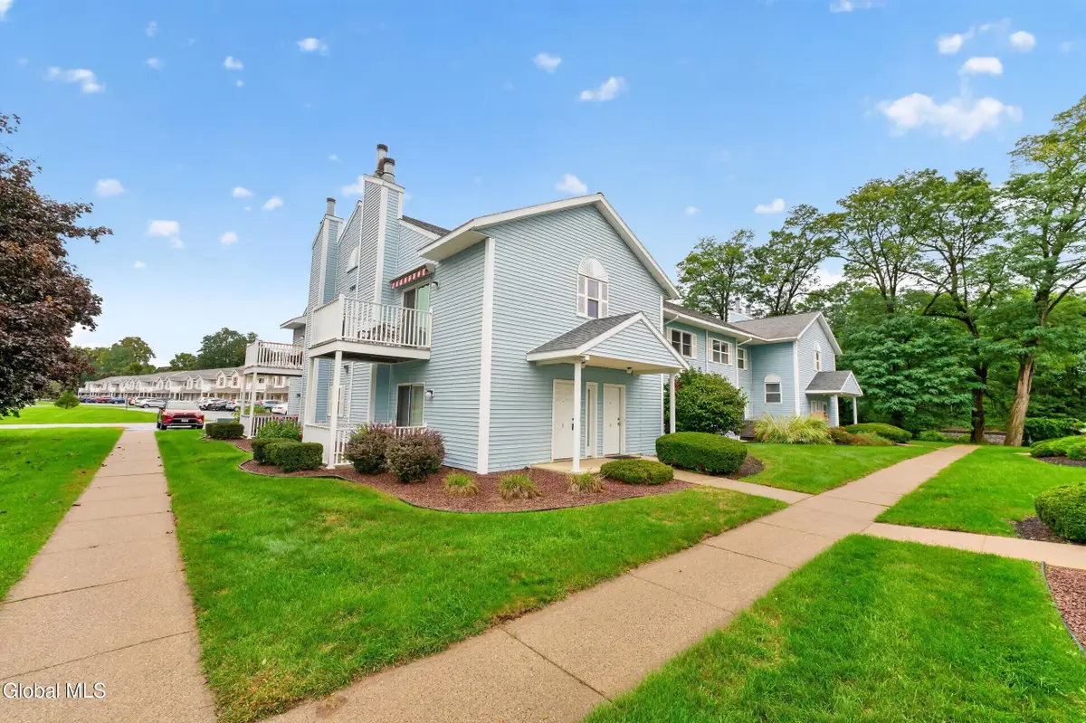 705 Cambridge Manor Drive, Scotia, NY 12302 - #1