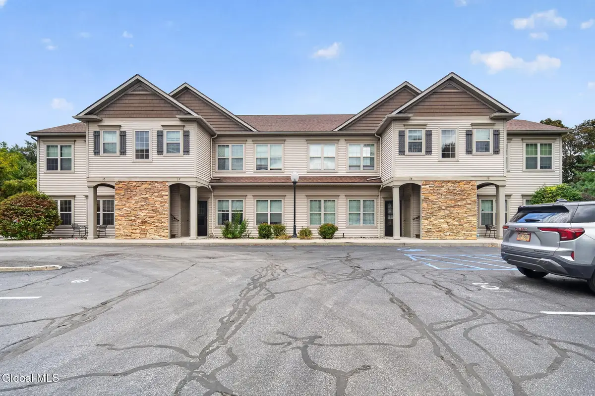73 Saratoga Road #APT 13, Glenville, NY 12302 - #1