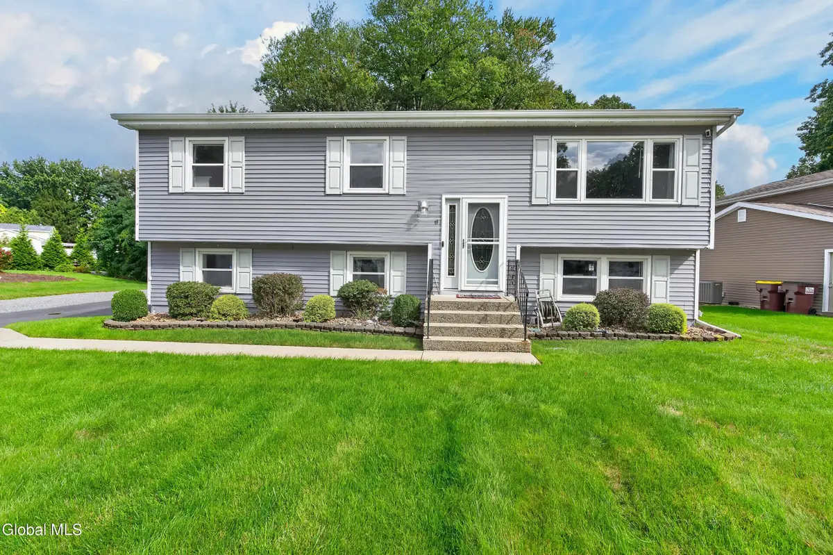 8 Westchester Drive, Colonie, NY 12205 - #1