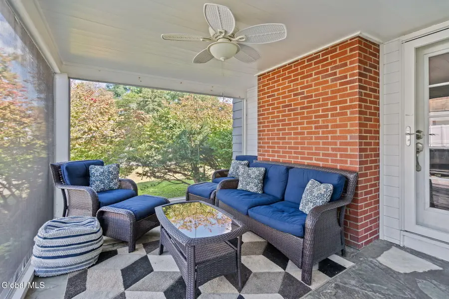 8 Knickerbocker Road, Scotia, NY 12302 - #3