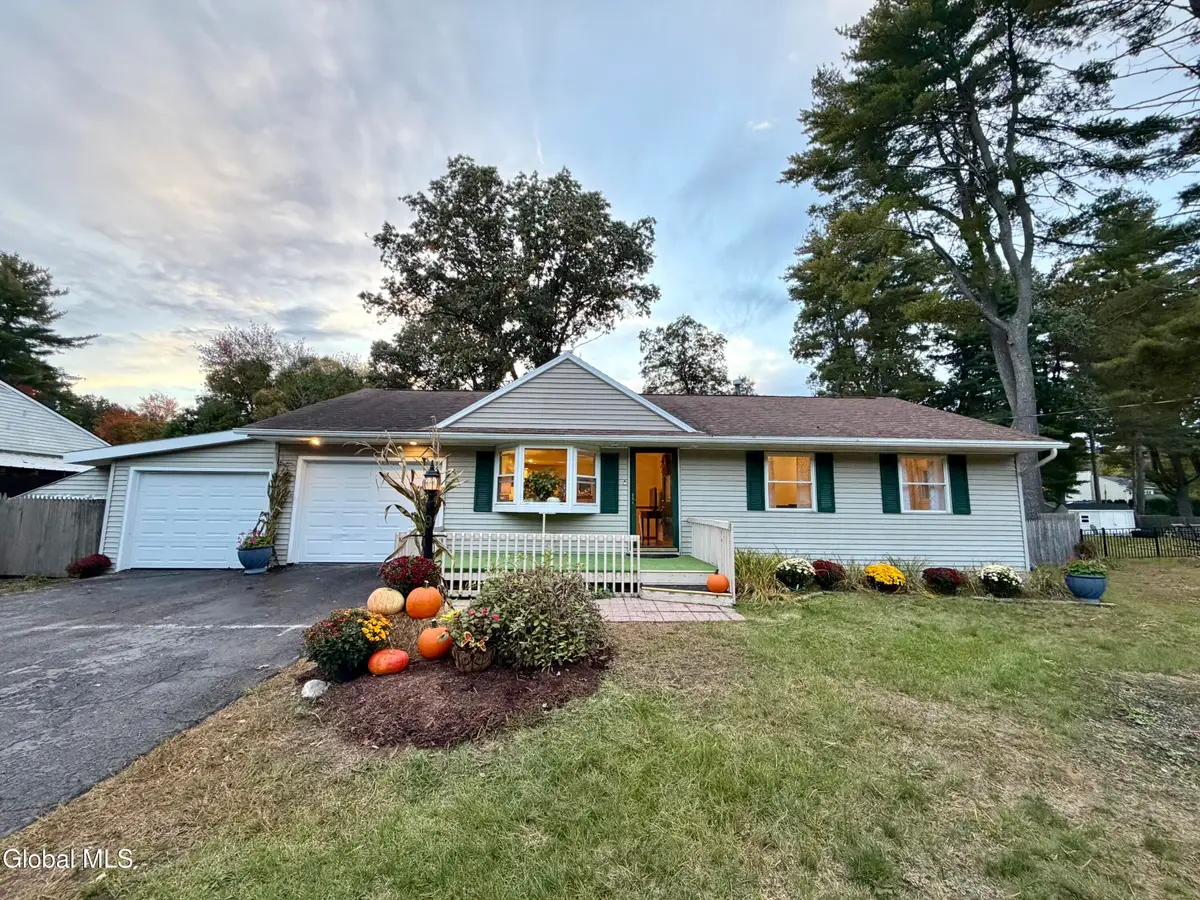 9 Hathorn Boulevard, Saratoga Springs, NY 12866 - #1