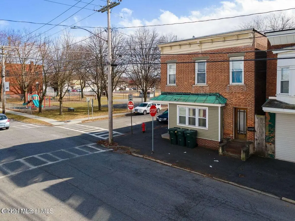 600 25th Street, Watervliet, NY 12189 - #1