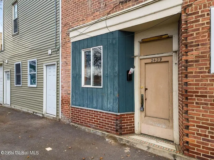 600 25th Street, Watervliet, NY 12189 - #3