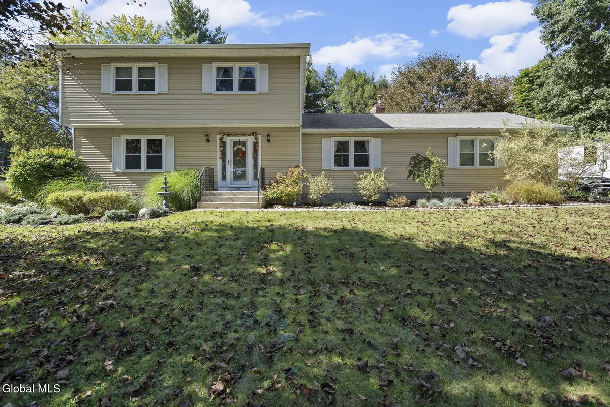 809 Westmoreland Drive, Niskayuna, NY 12309 - #1