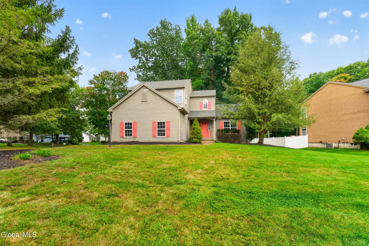 30 Lexington Commons Boulevard, Halfmoon, NY 12065 - #1