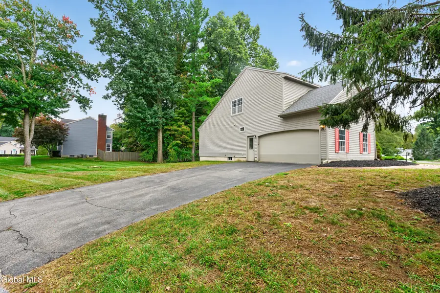 30 Lexington Commons Boulevard, Halfmoon, NY 12065 - #2
