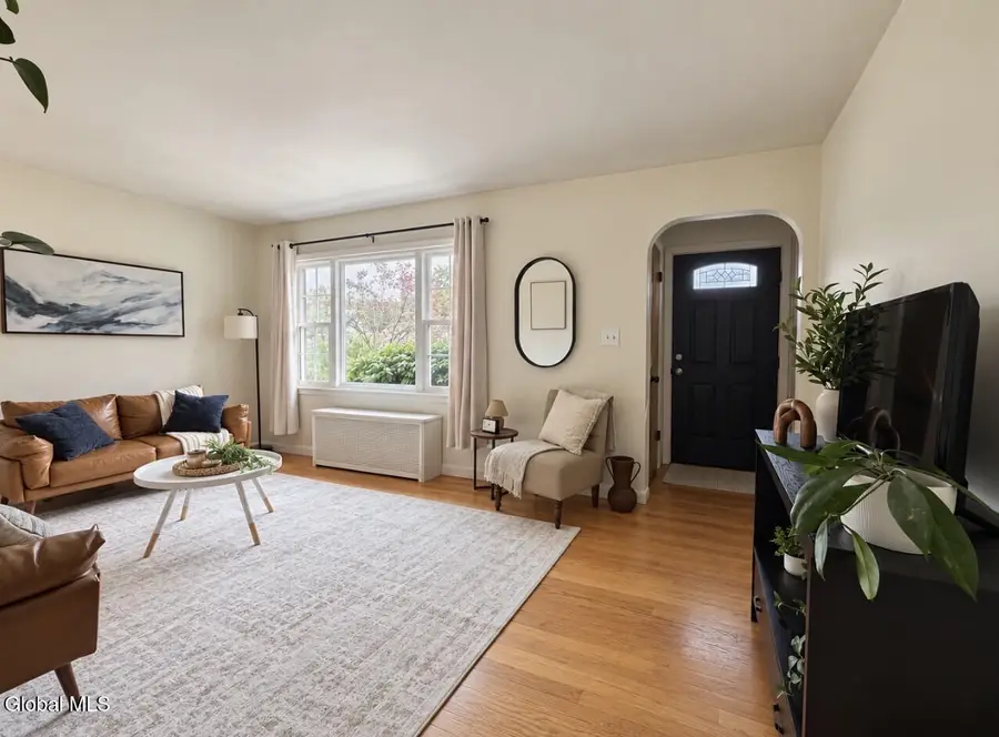 6 Vernon Boulevard, Schenectady, NY 12302 - #2