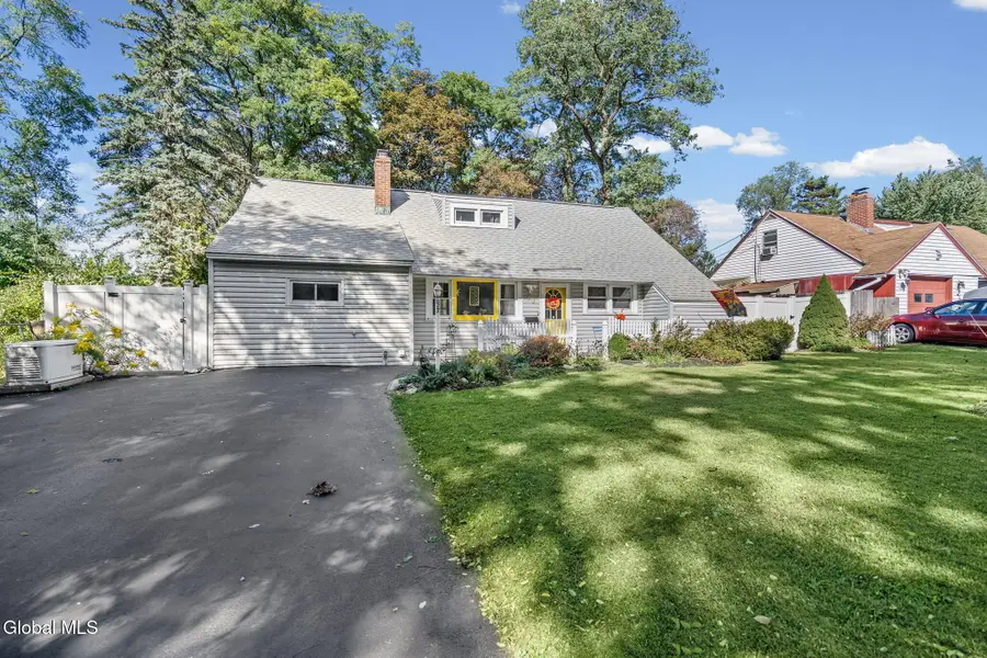 27 Southgate Road, Loudonville, NY 12211 - #2