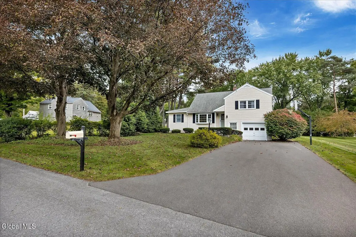 2 Patten Drive, Loudonville, NY 12211 - #1