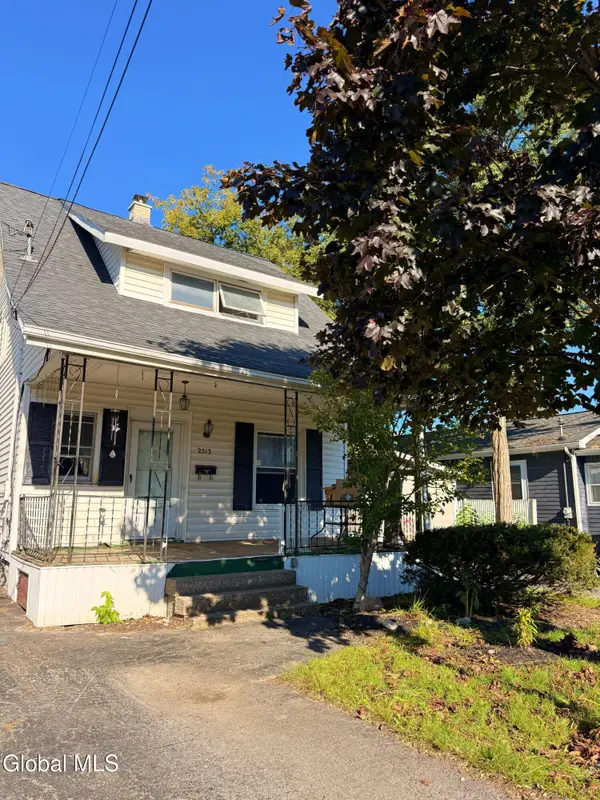 2513 Barton Avenue, Rotterdam, NY 12306