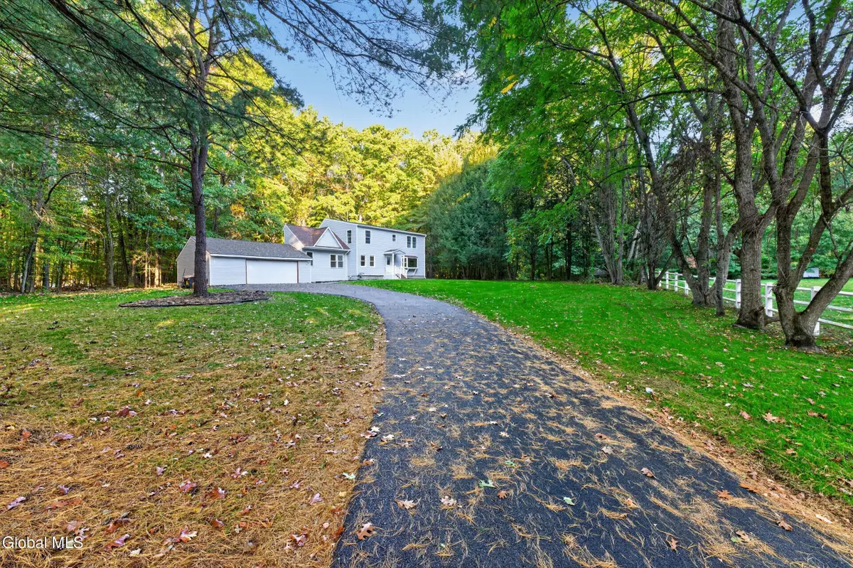 13 Walsh Lane, Clifton Park, NY 12065 - #1