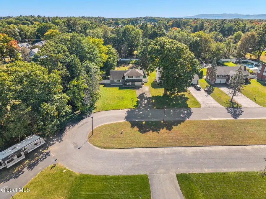 1029 Fairlane Road, Rotterdam, NY 12306 - #3