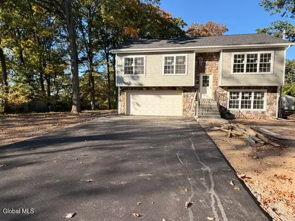 323 Madison Avenue E, Rensselaer, NY 12144