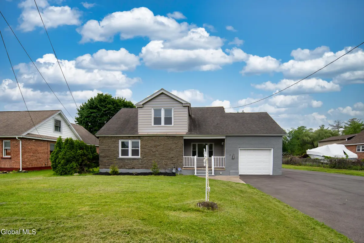 135 Freemans Bridge Road, Schenectady, NY 12302 - #1