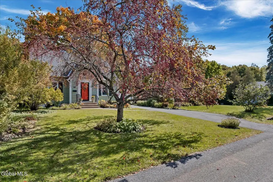 1550 Valencia Road, Niskayuna, NY 12309 - #3