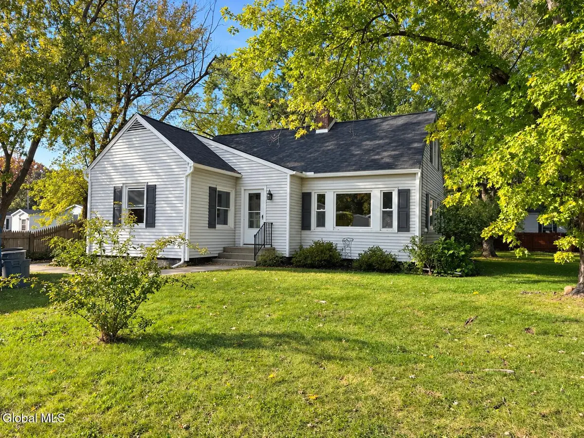 6 Alflo Circle, Glenville, NY 12302 - #1