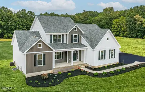 8 Brookhaven Court, Wilton, NY 12866