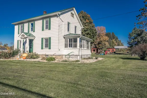 1121 W Galway Road, Galway, NY 12074
