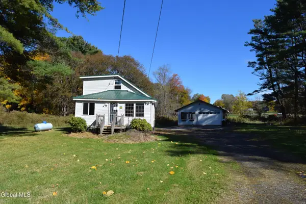 5886 Lake Road, Galway, NY 12074