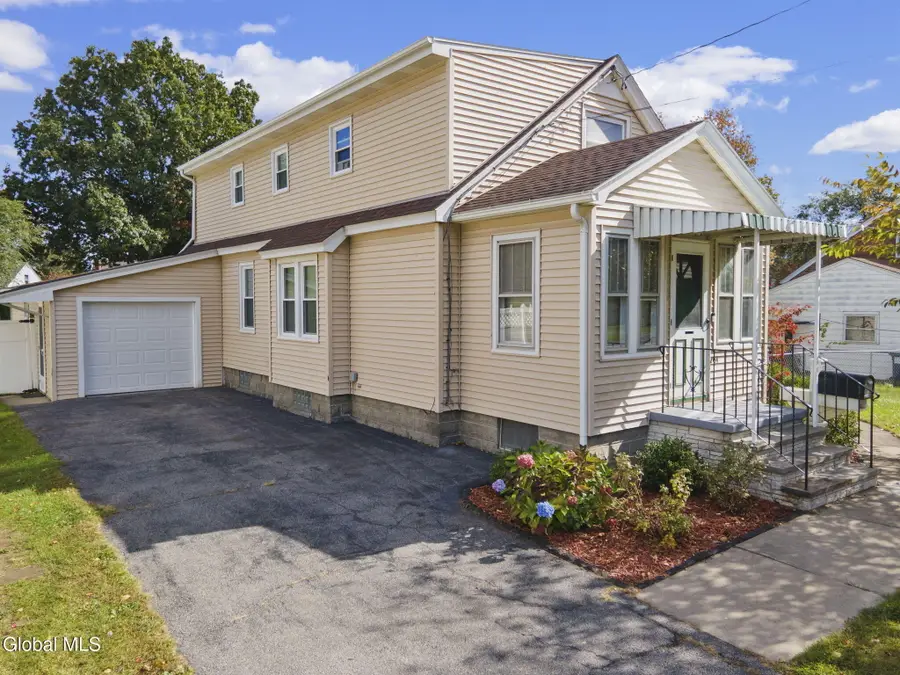 2131 Curry Road, Schenectady, NY 12303 - #2