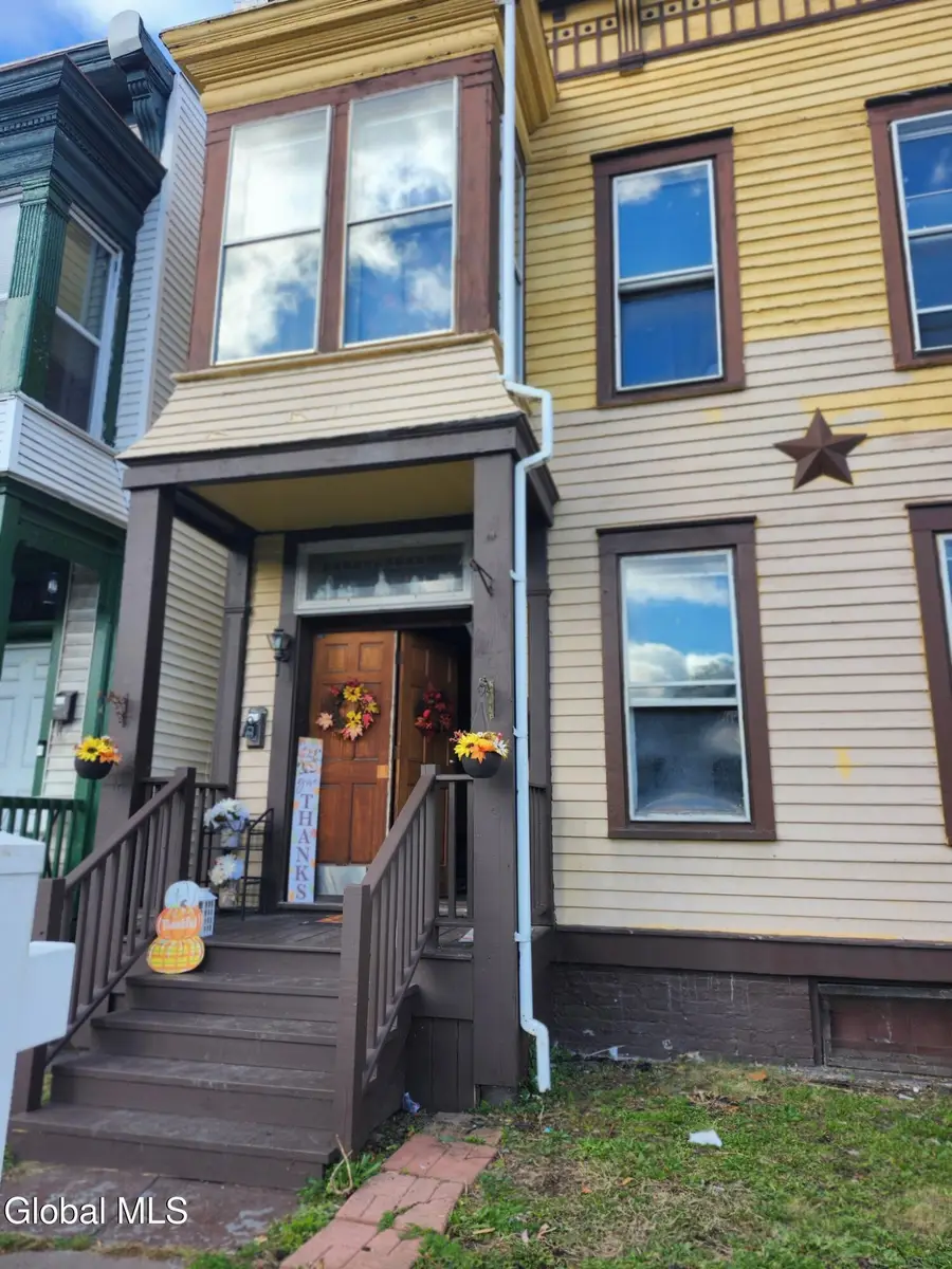 261 5th Avenue, Troy, NY 12182 - #3