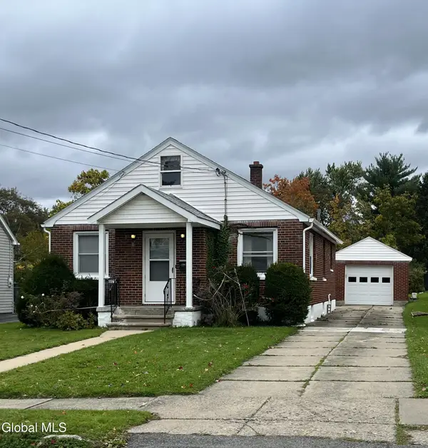 1063 Raymond Street, Schenectady, NY 12308