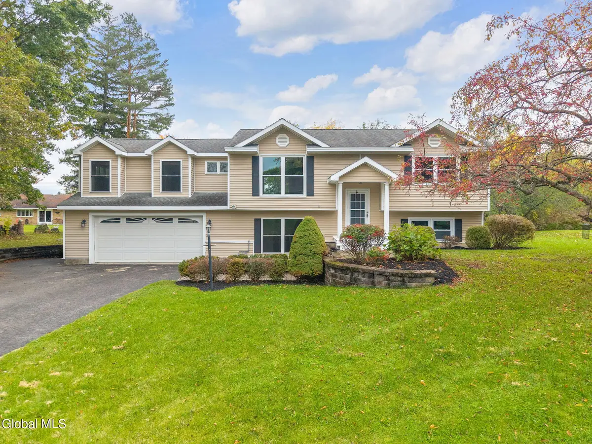 54 Linda Lane, Waterford, NY 12188 - #1