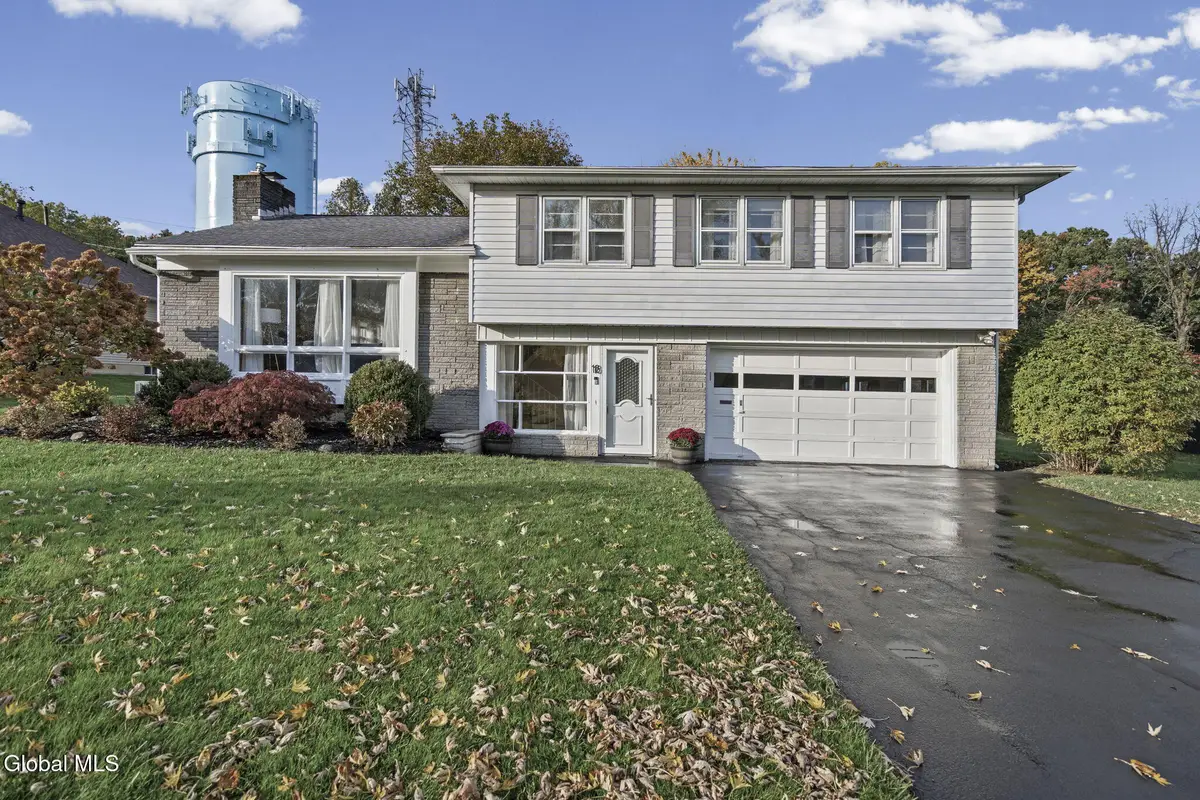 18 Campus View Drive, Loudonville, NY 12211 - #1