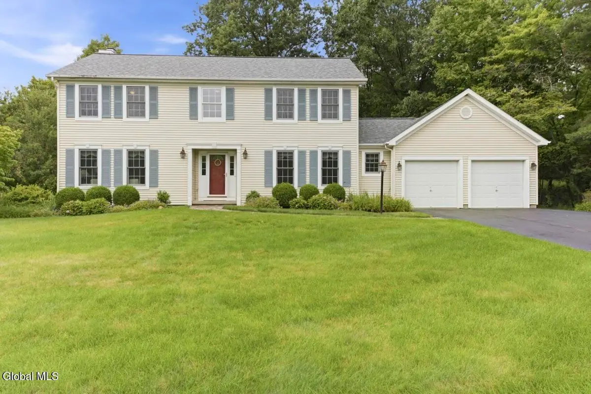43 Huntswood Lane, East Greenbush, NY 12061 - #1
