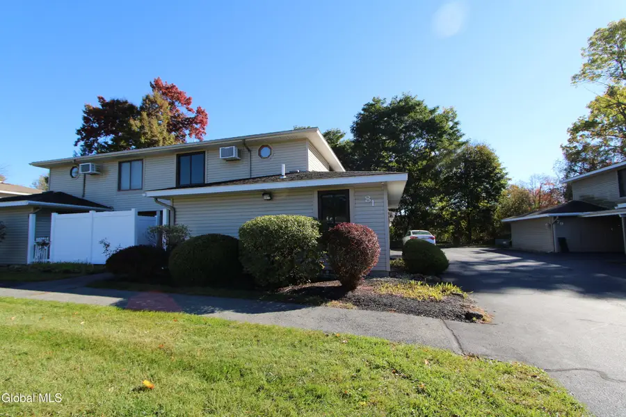 81 Yorkshire Drive, East Greenbush, NY 12061 - #2