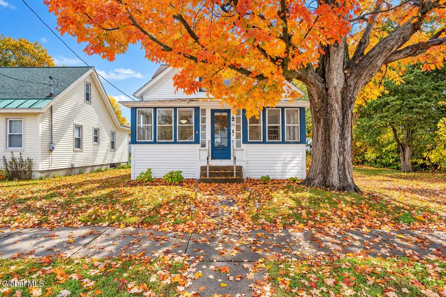 23 Walnut Street, Corinth, NY 12822 - #3