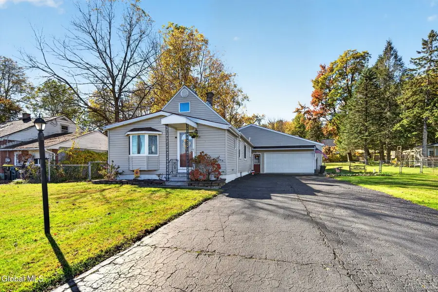 3511 Lower Gregg Road, Rotterdam, NY 12306 - #2