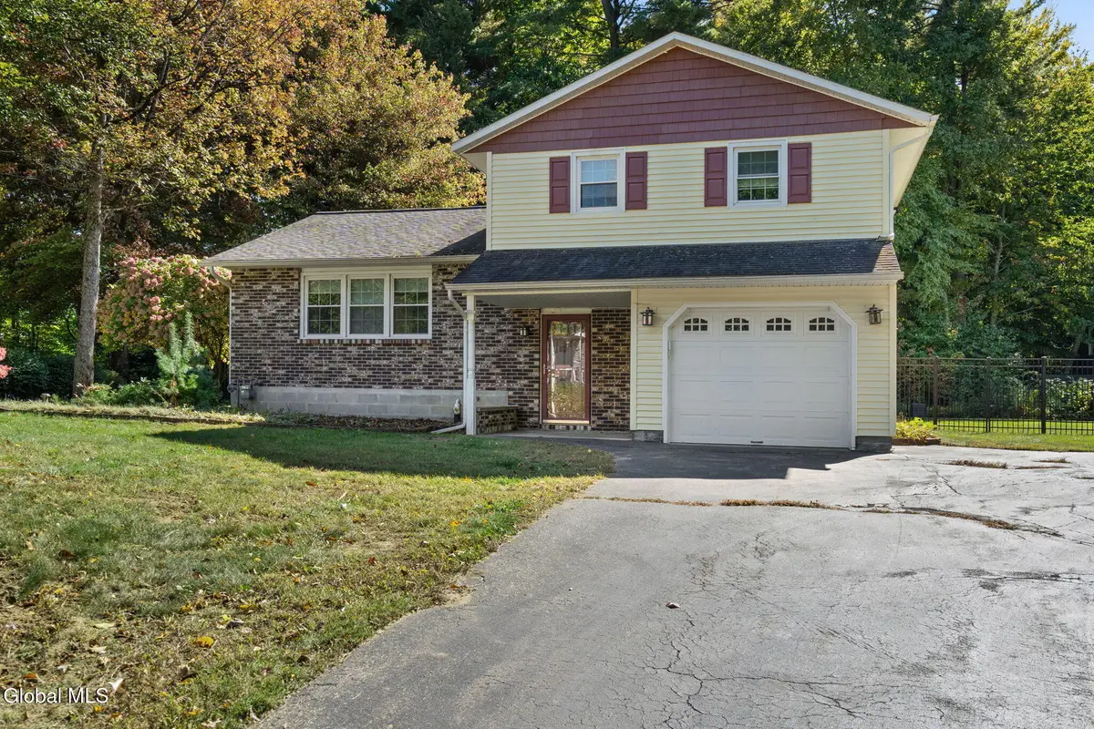 620 Cindy Lane, Ballston Spa, NY 12020 - #1