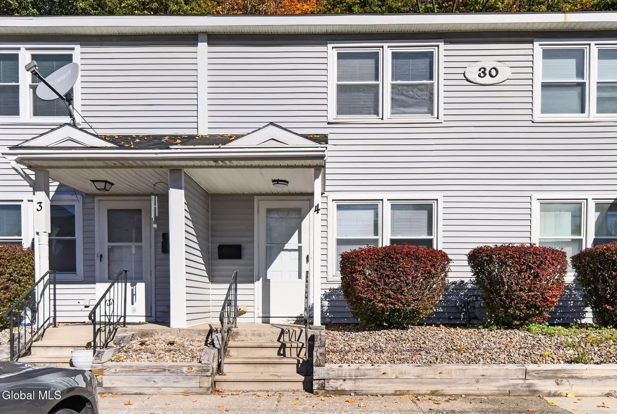 30 Warsaw Avenue #Apt 4, Mechanicville, NY 12118 - #1