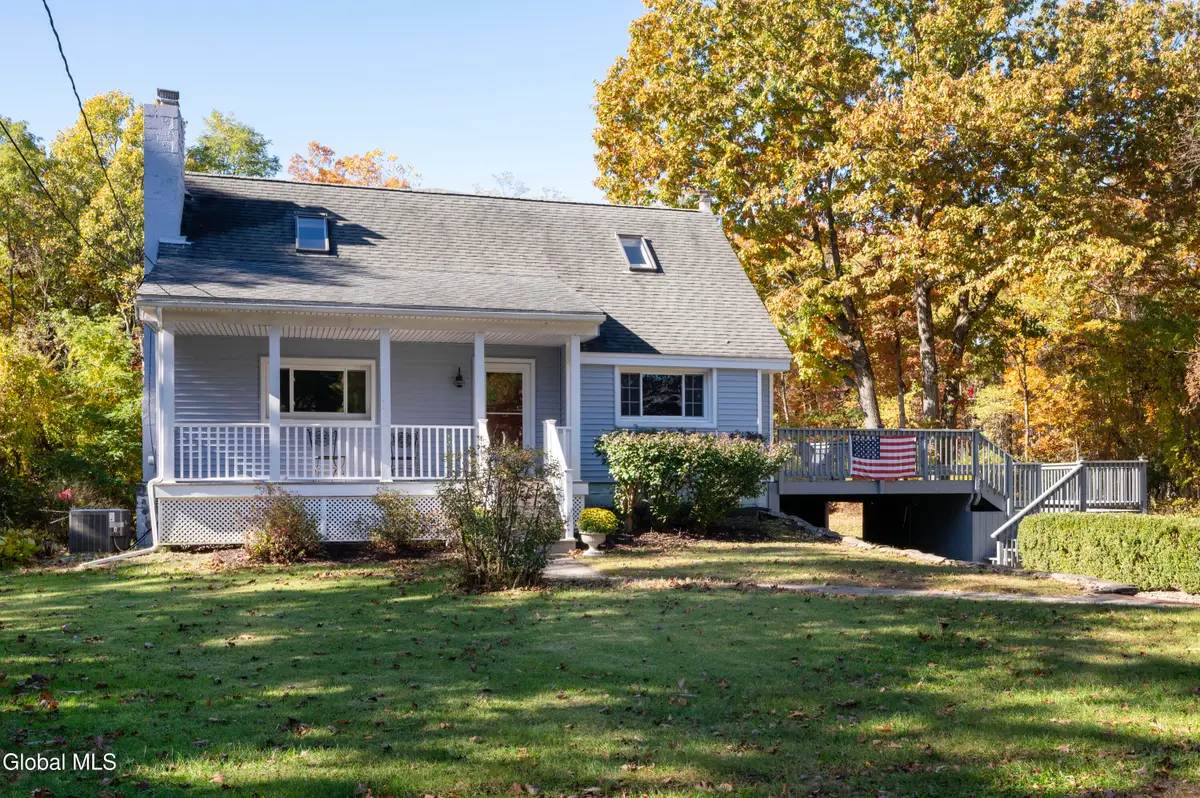 829 Middle Street, Niskayuna, NY 12309 - #1