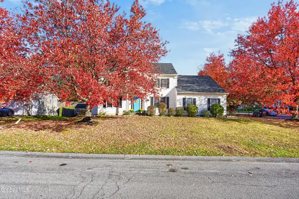123 N Springhurst Drive, East Greenbush, NY 12061