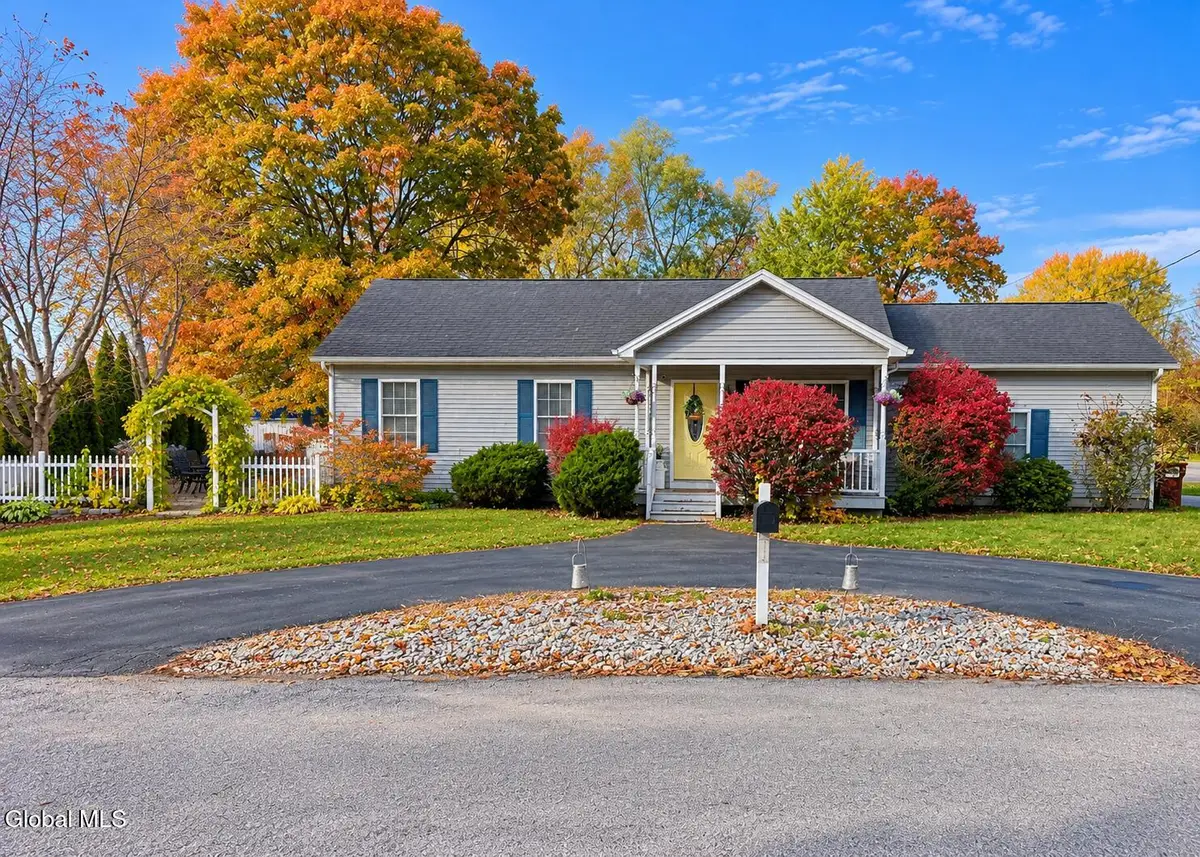 11 Faxon Street, Glens Falls, NY 12801 - #1