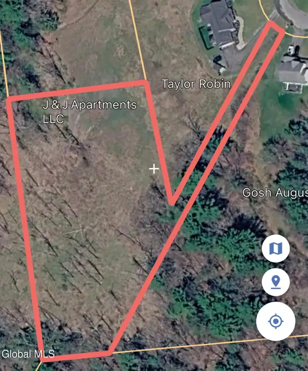 70 Kent Place, North Greenbush, NY 12198
