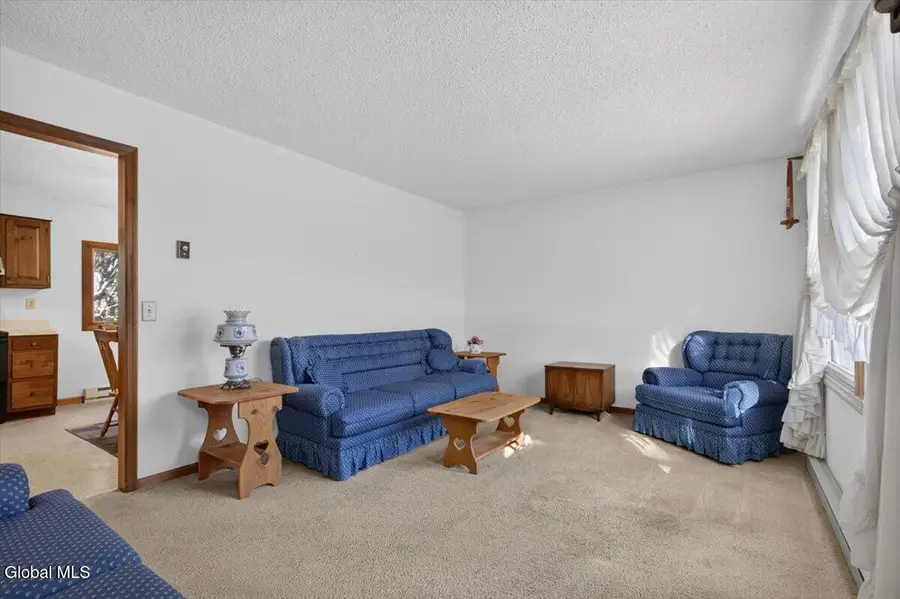 27 Stephanie Lane, Queensbury, NY 12804 - #3