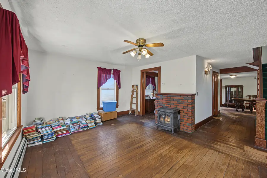 109 Walnut Street, Saratoga Springs, NY 12866 - #3