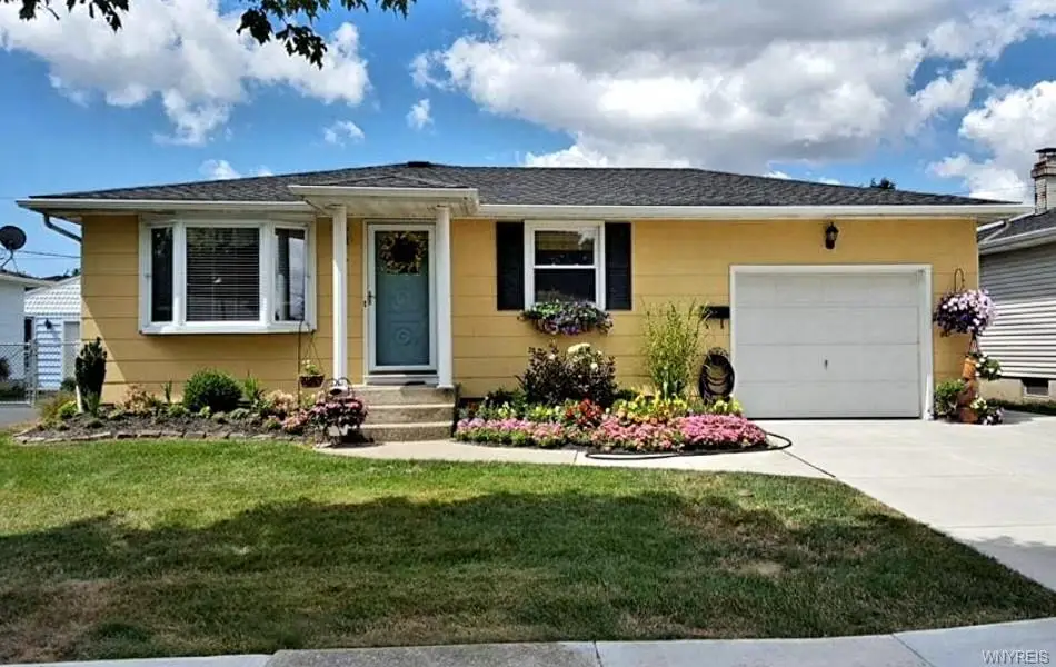 38 E Cavalier Drive, Cheektowaga, NY 14227 - Image #1