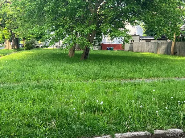 215 58th Street, Niagara Falls, NY 14304