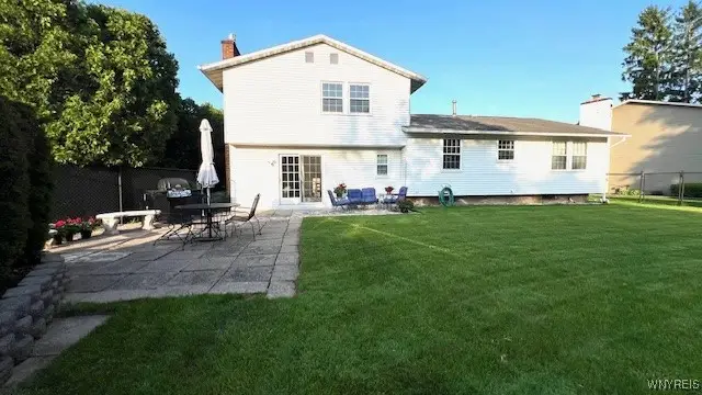 7369 Cedarpost Road, Liverpool, NY 13088 - Image #2