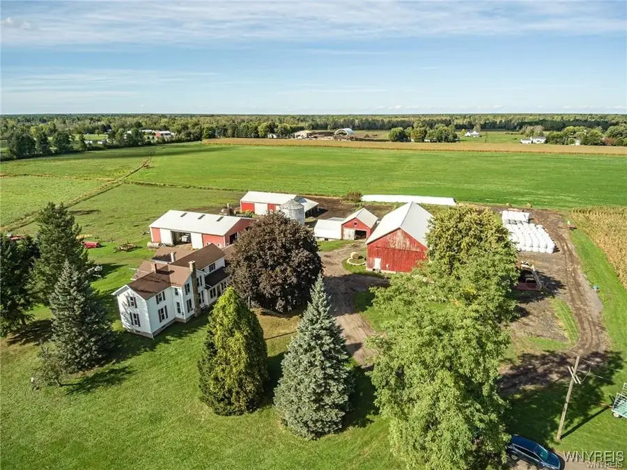 6990 Heise Road, Clarence Town, NY 14032 - Image #2