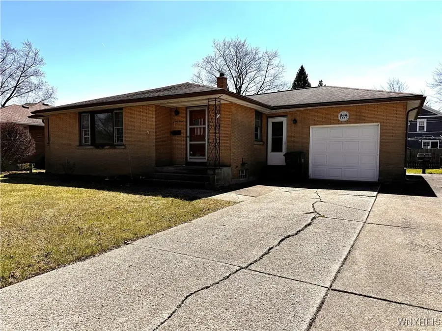 24 Greenwood Circle, North Tonawanda, NY 14120 - Image #2