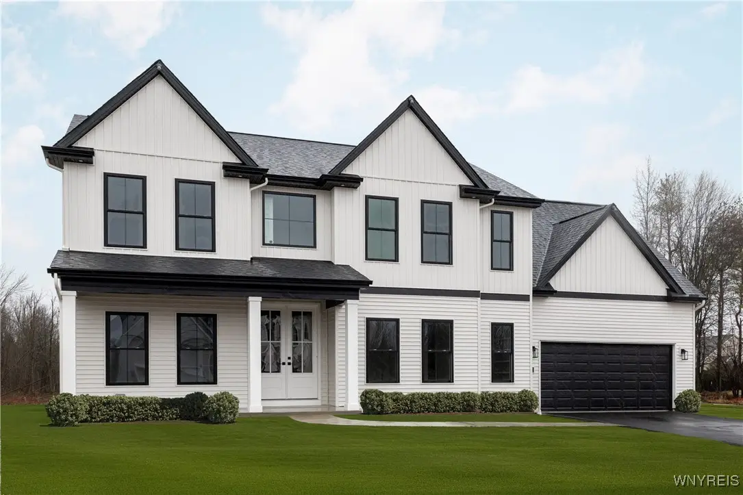 160 Sandywood Circle, Grand Island, NY 14072 - Image #1