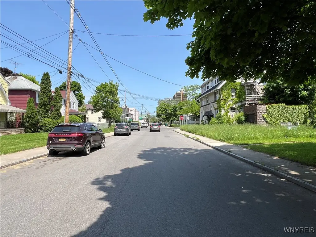 548 9th Street, Niagara Falls, NY 14301 - Image #1