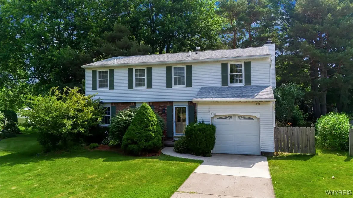 5051 Overlook Point, Hamburg, NY 14075 - Image #1