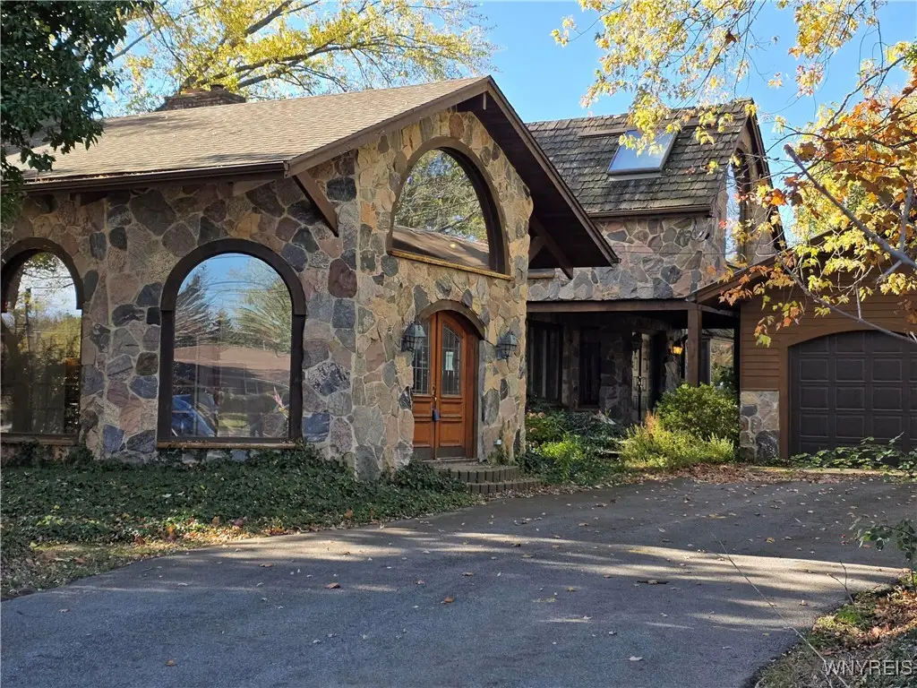 7132 Taylor Road, Hamburg, NY 14075 - Image #1